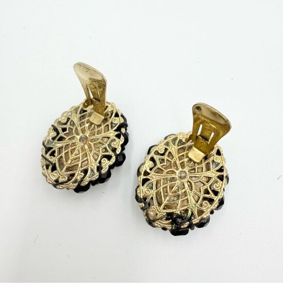 VINTAGE RICHILIEU SIGNED BLACK BEAD JELLY BELLY CLIP ON EARRINGS - Picture 4 of 6
